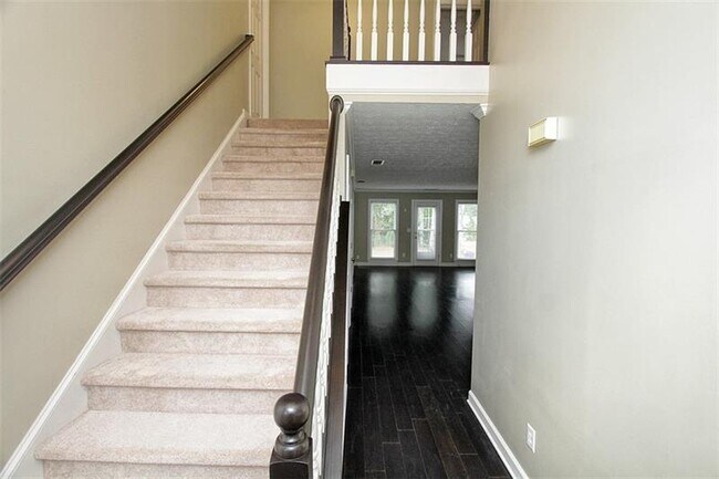 Foto del edificio - 6115 Colston Ln