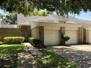 Building Photo - 1830 Veranda Dr