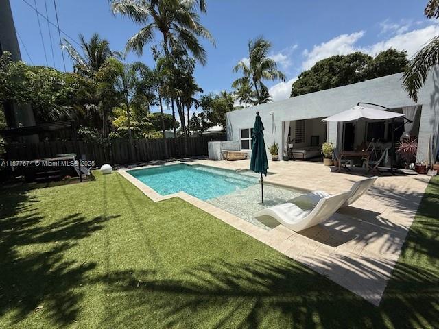 Primary Photo - 1224 NE 12th Ave