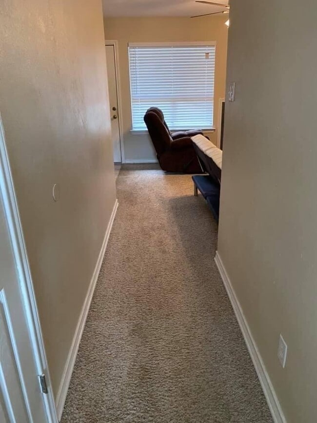 Downstairs Hall - 1900 Dartmouth St