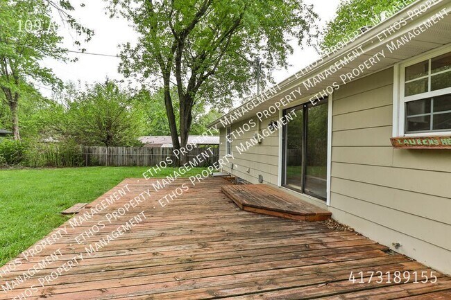 Foto del edificio - 109 N Allen Ave