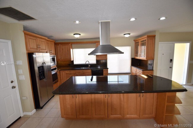 Foto del edificio - 1104 SW 12th St