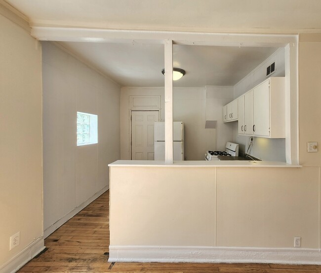 Foto del edificio - 1909 W Foster Ave