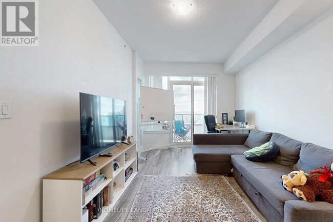 Photo du bâtiment - 7161 Yonge St