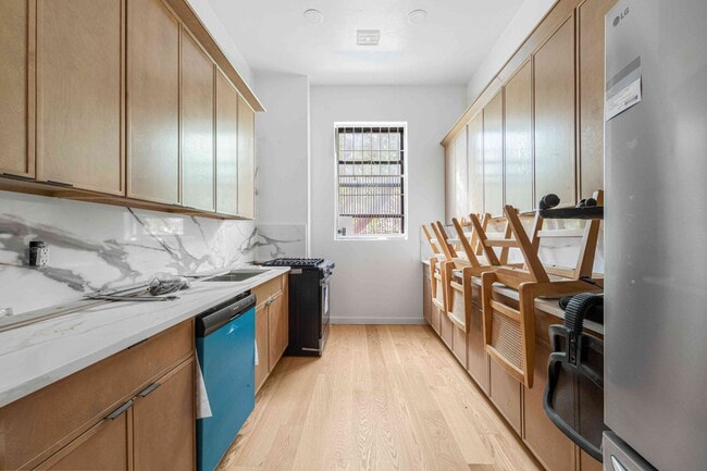 Foto del edificio - 132 W 119th St