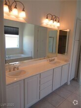 Building Photo - 2091 Clearwater Lake Dr