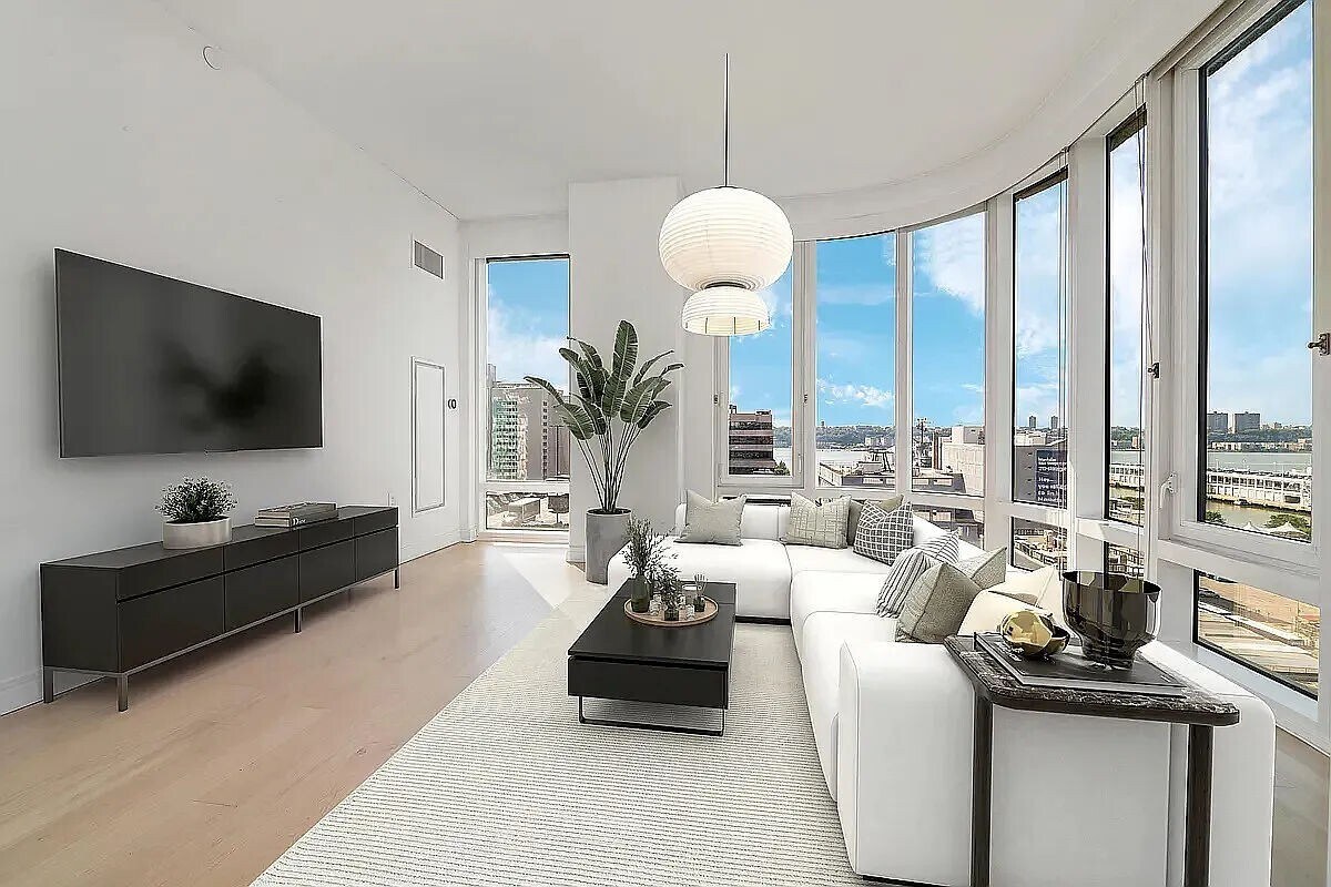 Foto principal - 572 Eleventh Avenue