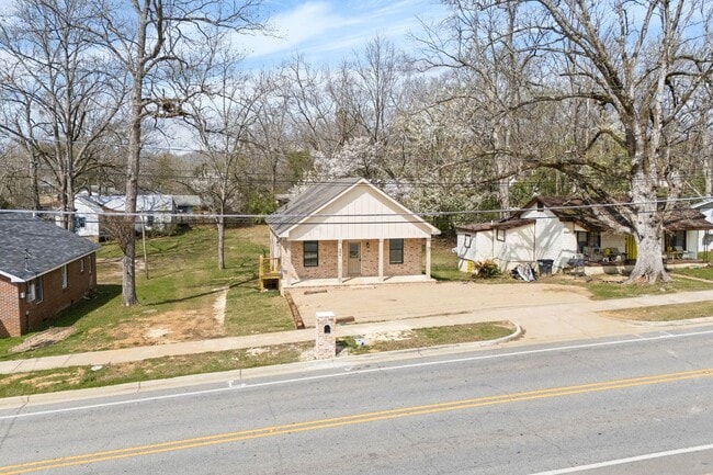 Building Photo - 604 Martin Luther King Blvd