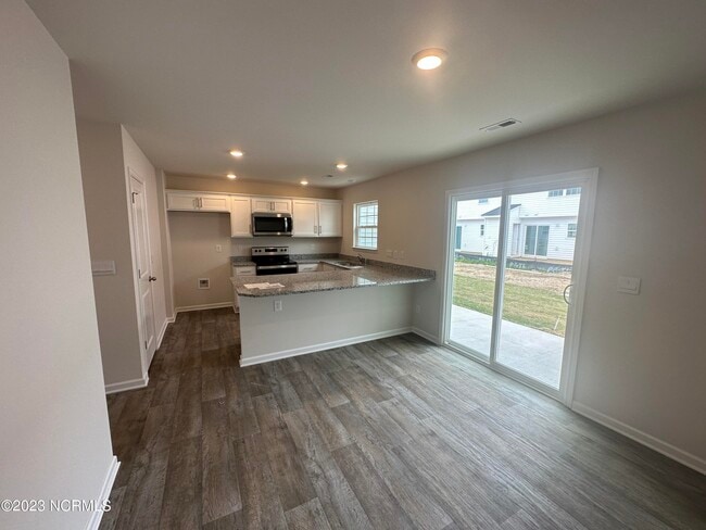 Building Photo - 4111 Laurel Rdg Dr