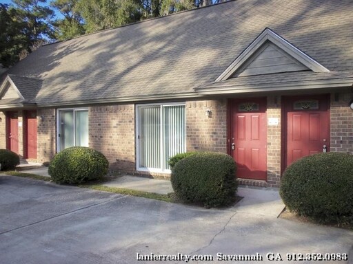 Primary Photo - 102 W Magnolia Ave