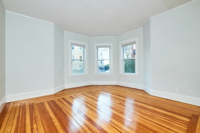 Building Photo - 5 Albion St