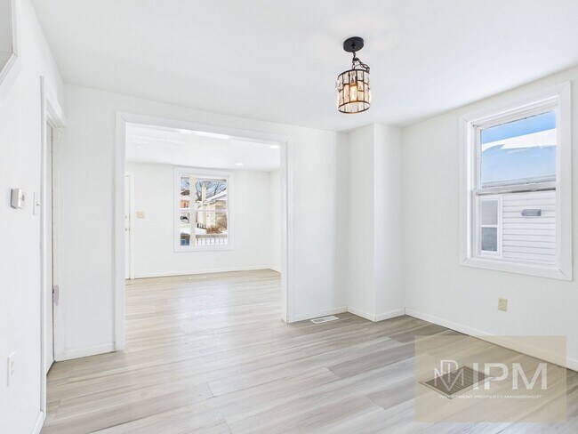 Foto del edificio - 532 Ridge St