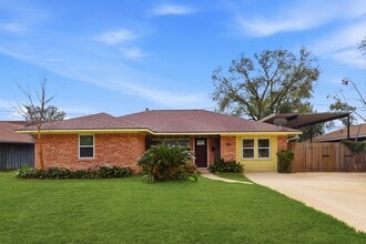 Building Photo - 4929 Libbey Dr