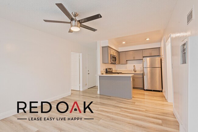Foto del edificio - ~2 Months FREE~ Wonderful Two Bedroom with...