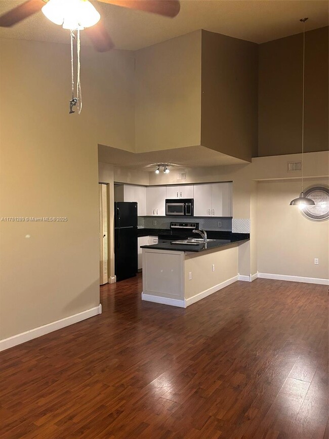Building Photo - 1707 Village Blvd