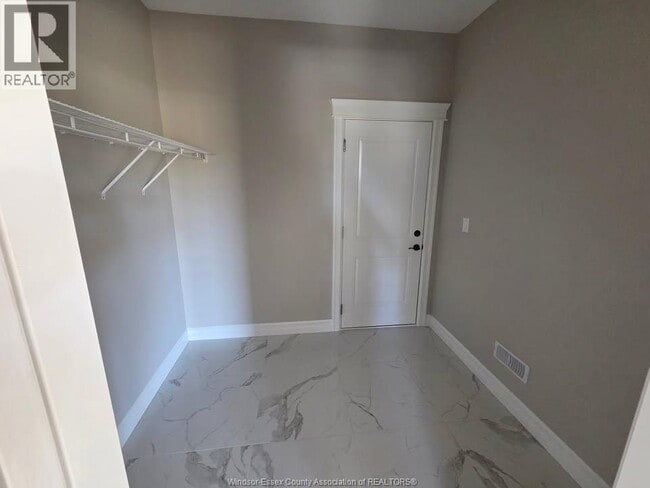 Building Photo - 4410 Belmont Ave