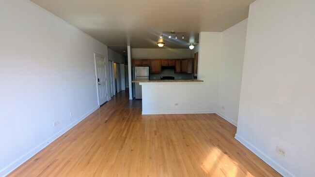 Foto del edificio - 3536 W Monroe St