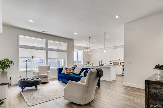 Building Photo - 12246 Blue Fir Ct