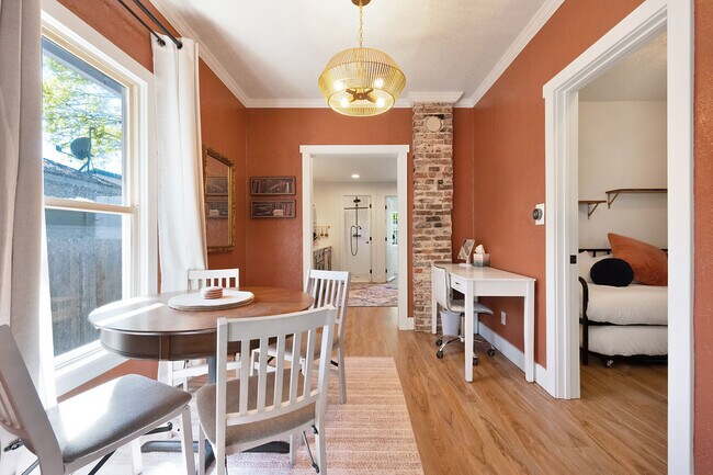 Foto del edificio - 1221 N A St