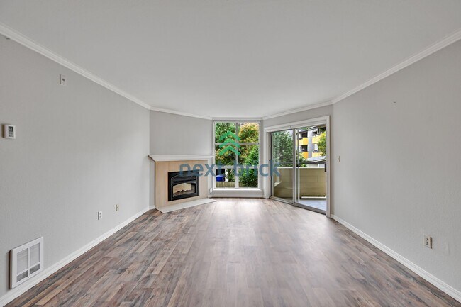 Foto del edificio - Beautiful home with 2 beds, 2 baths for rent