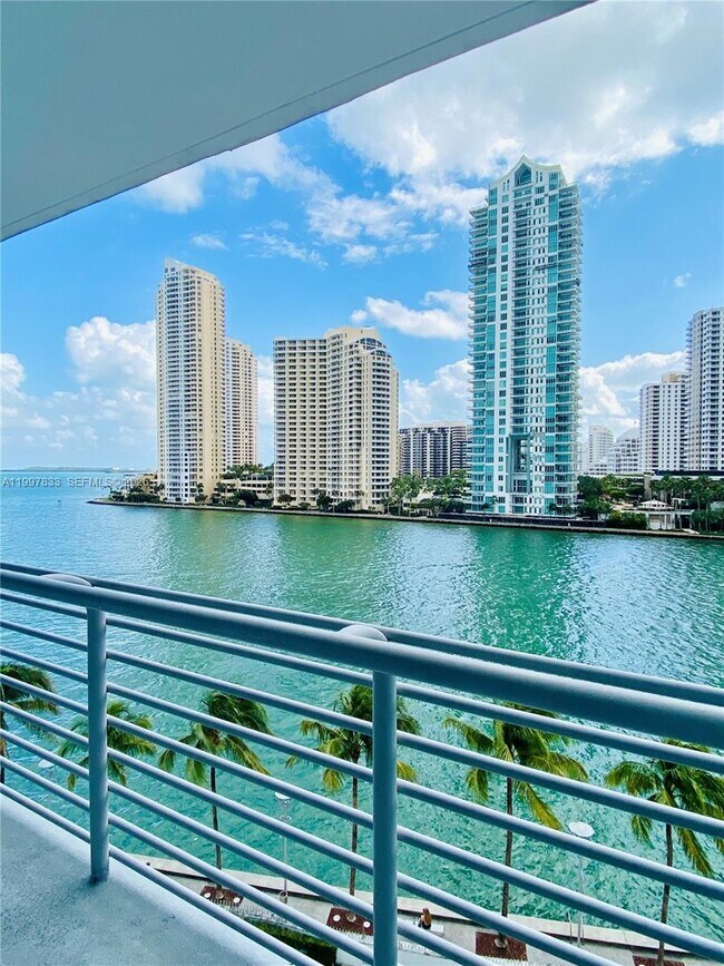 Building Photo - 325 S Biscayne Blvd