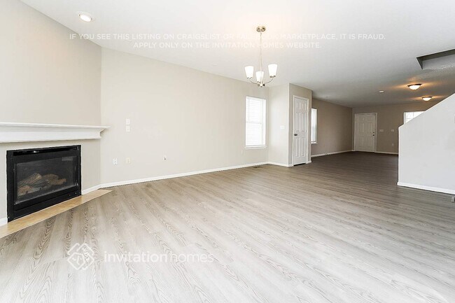 Foto del edificio - 20460 Randolph Pl