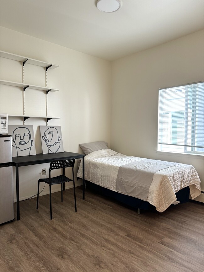 Foto del edificio - 5042 11th Ave NE