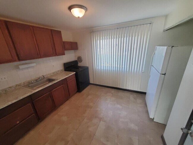 Foto del edificio - 14 Bruce Dr