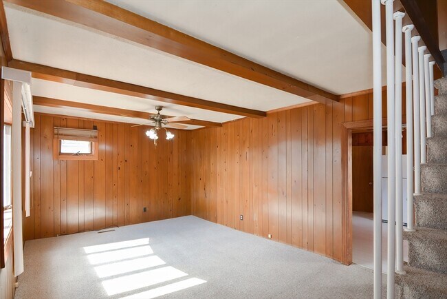 Building Photo - 20 Chapin St