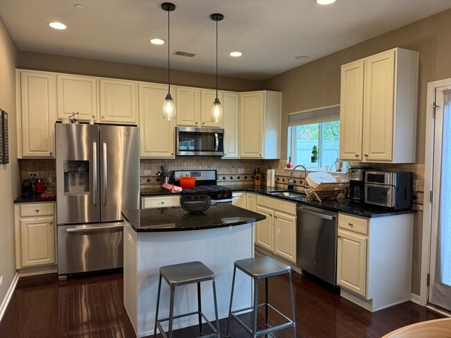 Building Photo - 2110 Saipan Dr