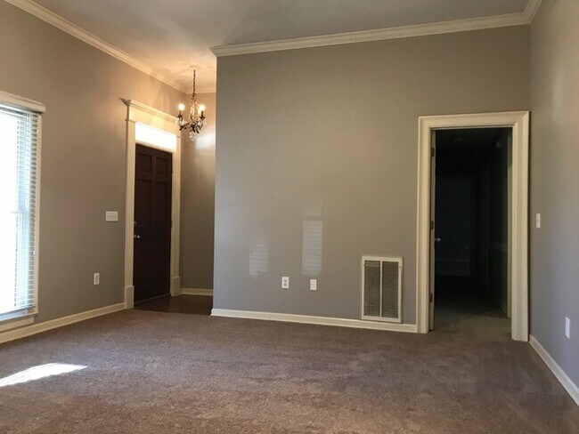Building Photo - Cozy 3 Bedroom 2 Bathroom Home in Ridgeland