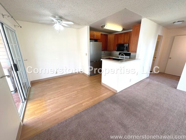 Building Photo - 94-1455-1455 Waipio Uka St