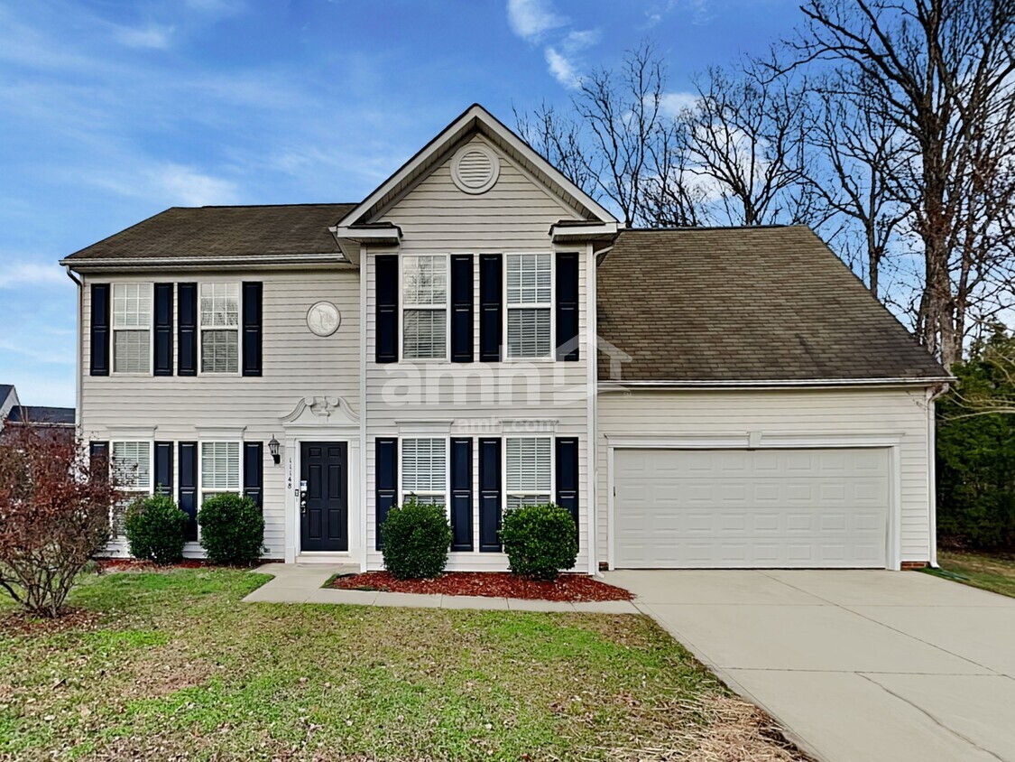 Foto principal - 11148 Carver Pond Rd