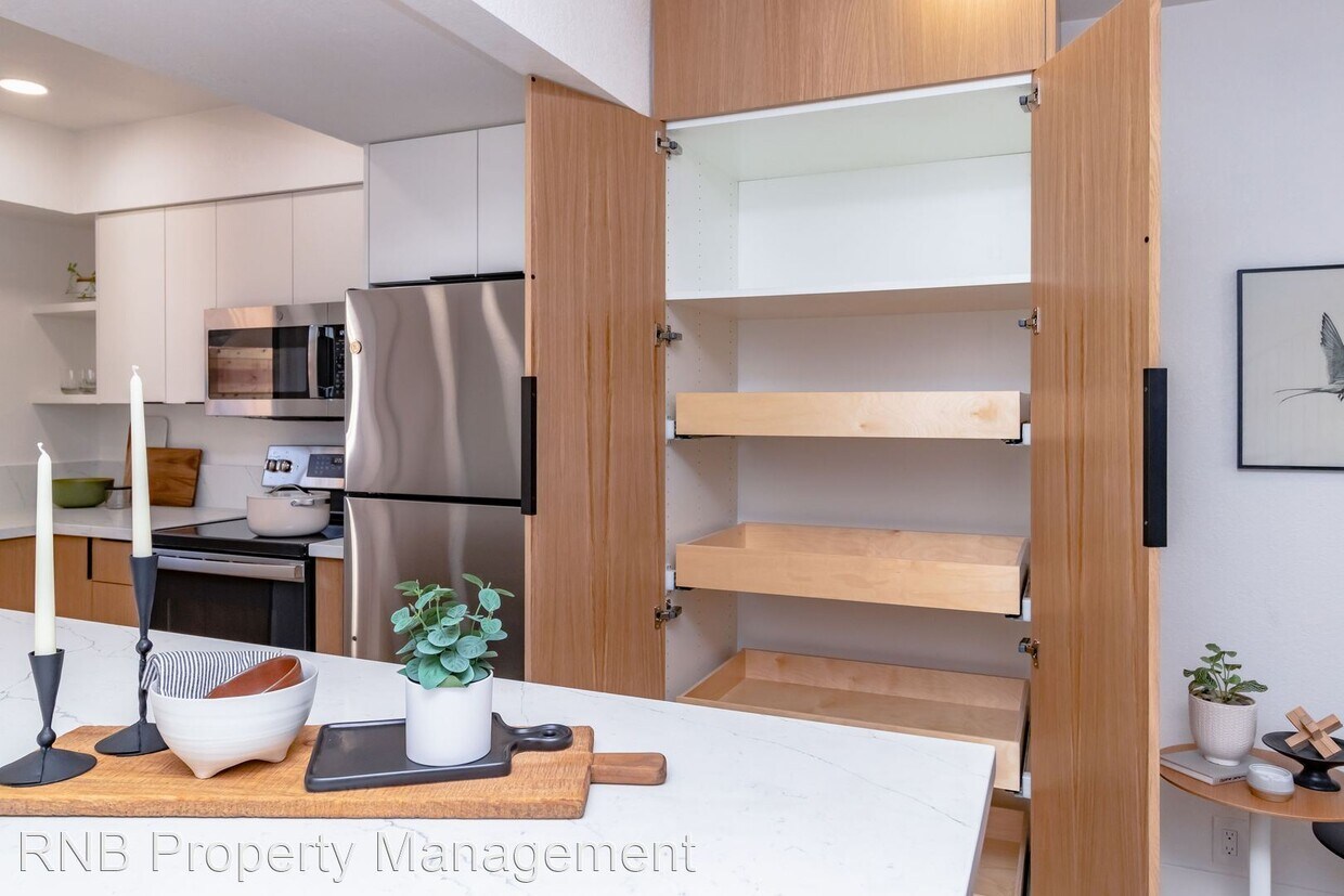 Building Photo - 2 br, 1.5 bath House - 7347 Gail Way Unit B