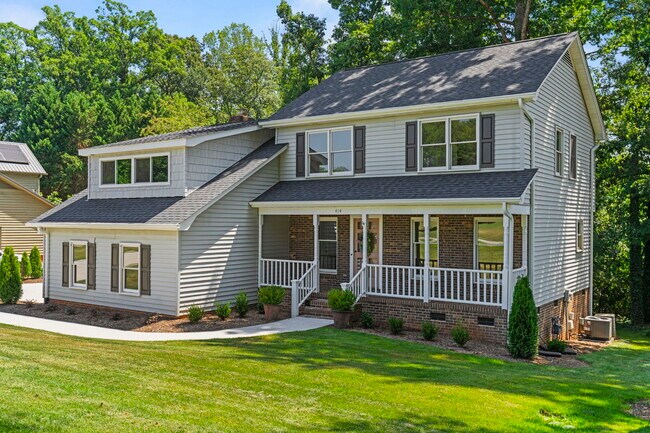 Foto del edificio - 414 Phillips Ln