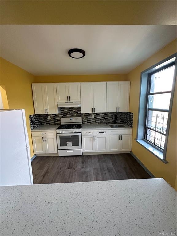 Foto del edificio - 2 bedroom in Bronx NY 10460