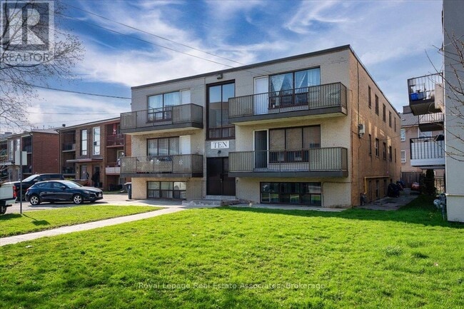 Building Photo - 10 Wasdale Crescent