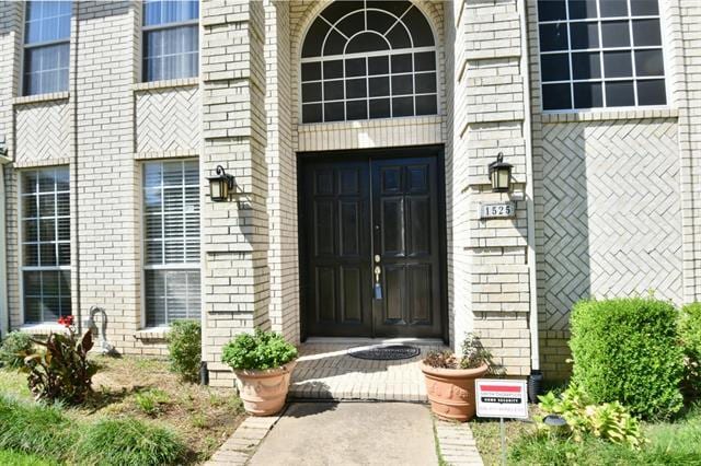 Building Photo - 1525 Parliament Ln