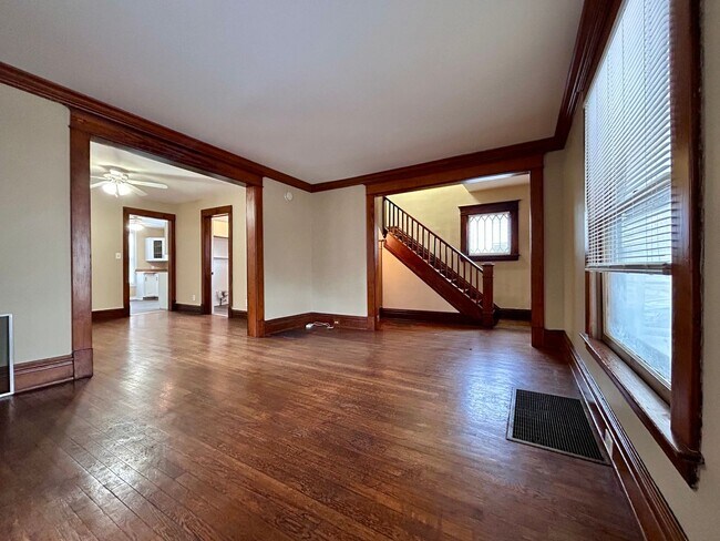 Foto del edificio - 2 Bedroom 2 Bath Home in Eastown!