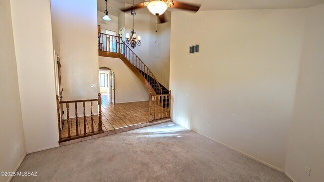 Foto del edificio - 1061 W Antelope Creek Way