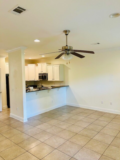 Foto del edificio - 20 E Shady Oaks Ln