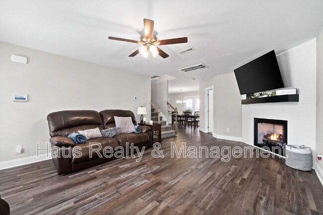 Building Photo - 764 Lillian Grace Dr