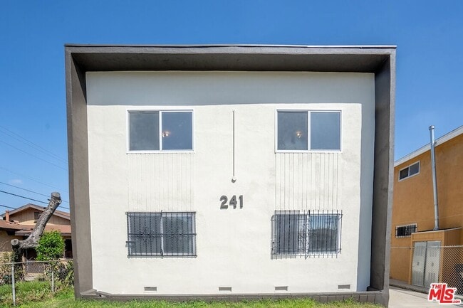 Photo - 241 W 84th St House