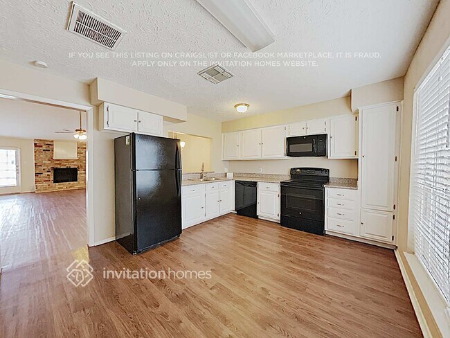 Building Photo - 7442 Towerview Ln
