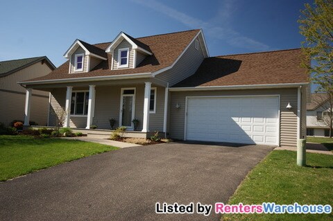 Primary Photo - 2703 Snowdrift Cir E