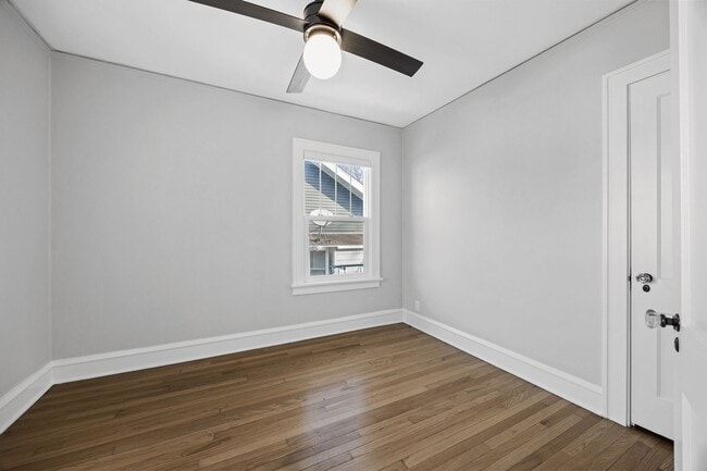 Building Photo - Updated Single Family Home in Convenient NE Side Location