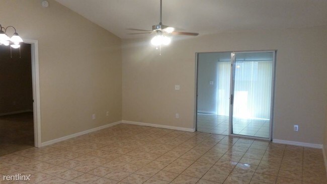 Foto del edificio - 6208 Kaieteur Ln