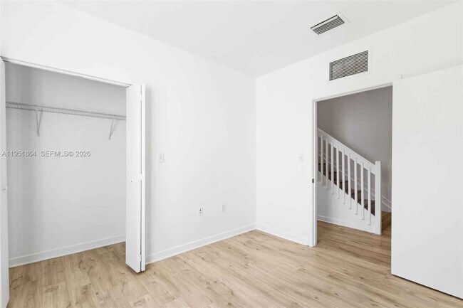 Foto del edificio - 170 NW 158 St #8 Miami, FL 33169