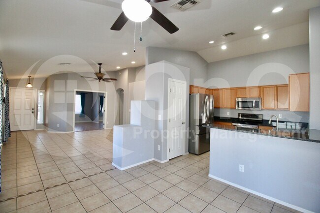 Building Photo - 20986 N 84th Dr
