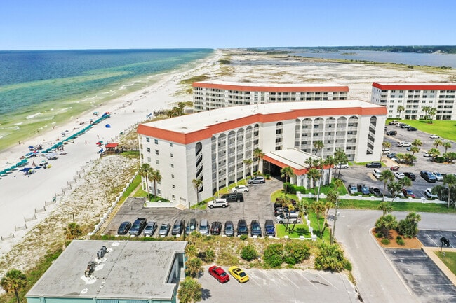 Building Photo - 909 Santa Rosa Blvd